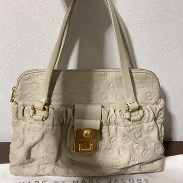 개점 세일 미사용품 새상품급 마크제이콥스 가죽 로고백 3