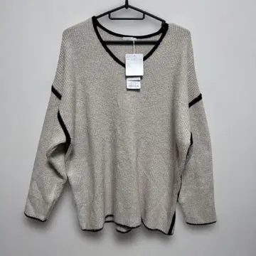 어반 리서치 아이템즈 파이핑 V넥 니트 아이보리