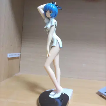 아야나미 레이 피규어