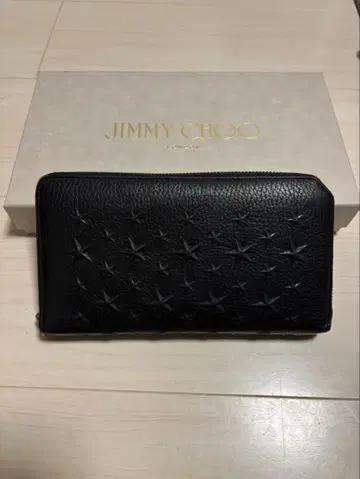JIMMY CHOO 블랙 가죽 장지갑 하자품