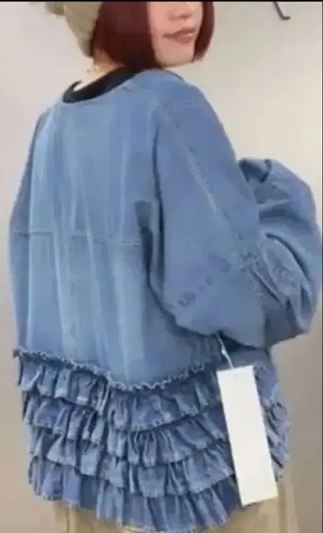 ayane 데님 백 프릴 블루종