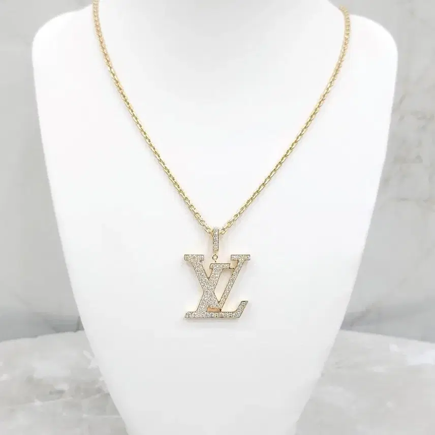 루이비통 LV 다이아 옐로우골드 라지 펜던트 목걸이 Q93848 사진 4