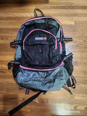 MILLET 백팩 블랙/그레이/핑크