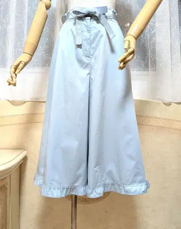 새상품급 엠즈 그레이시 와이드 팬츠 스커트 36 프릴