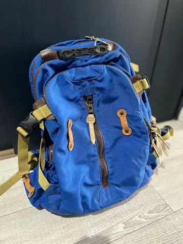 FICOUTURE 파란색 백팩 다기능 포켓 부착