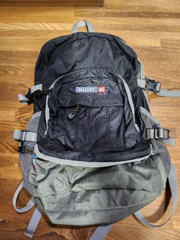 MILLET 중형 백팩 블랙/그레이