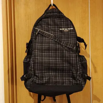 올리브 데 올리브 체크 무늬 백팩