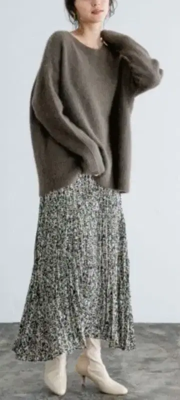 아파트 바이 로리즈 5GCN 라쿤 네이비 루즈 PO 브라운