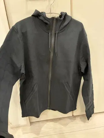 Reebok 블랙 집업 후디