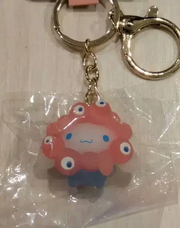 오사카 간사이 엑스포 입체 마스코트 클리어 컬러 키링 [ 시나몬 롤 ]