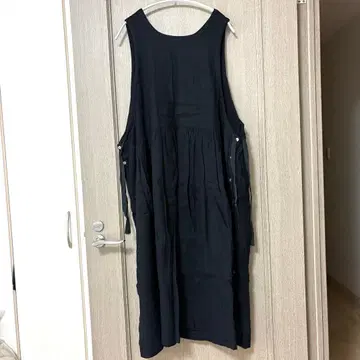 사만사 모스모스 겨드랑이 리본 원피스 블랙 컬러