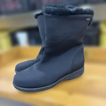 마드라스 워크 GORE-TEX 퍼 숏부츠 블랙