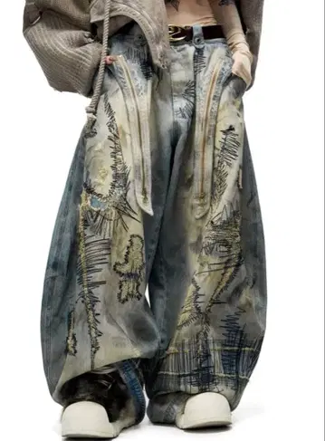 PERSONSOUL STAIN EMBROIDERY CURVED JEANS