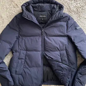 컨디션 최상 엠포리오 아르마니 다운 자켓 네이비 XL 사이즈