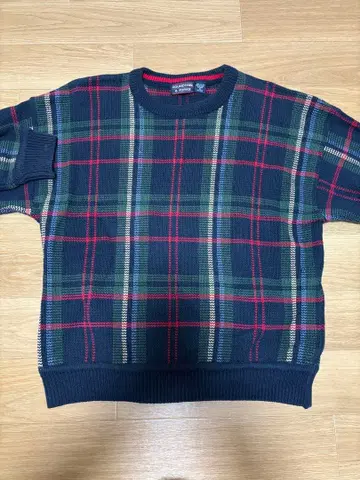 코튼 니트 스웨터 ROUNDTREE & YORKE