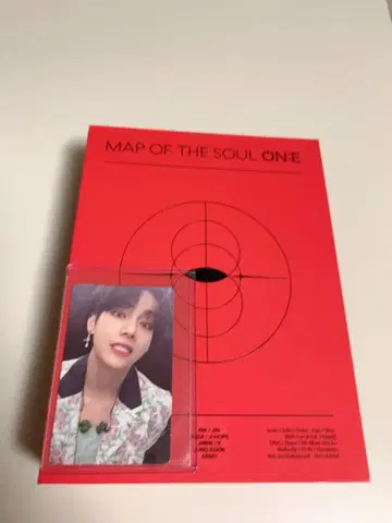 MAP OF THE SOUL ONE DVD 트레이딩 카드 포함