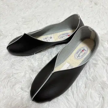 새상품급 JAVERFLEX 자바플렉스 플랫 펌프스 블랙 23.5cm