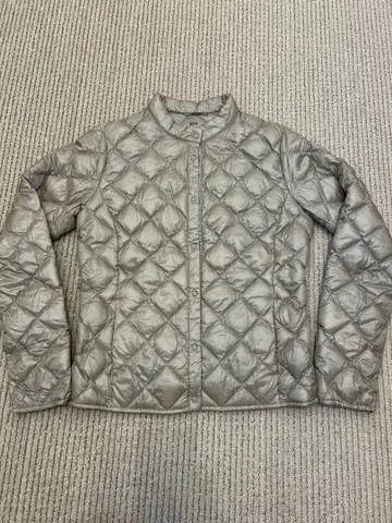 UNIQLO M 퀼팅 경량 다운 실버 새상품급