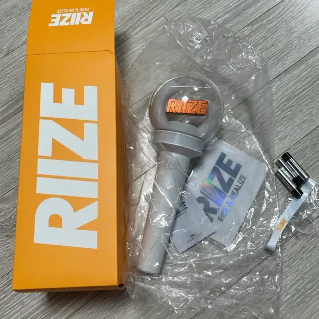 새상품) 라이즈 응원봉 (+라이즈 개봉앨범)