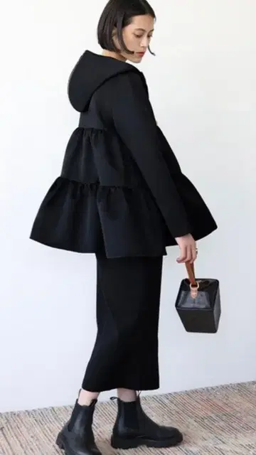 ELFRANK 새틴 티어드 후드 부착 블루종