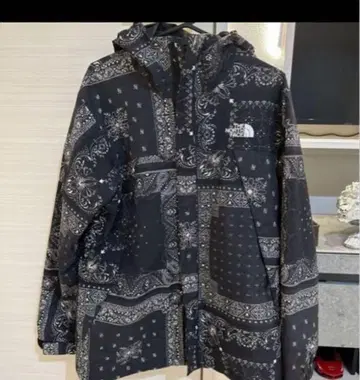 THE NORTH FACE 반다나 패턴 마운틴 파카