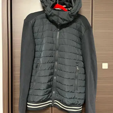 ZARA MAN 후드 부착 블랙 점퍼 M