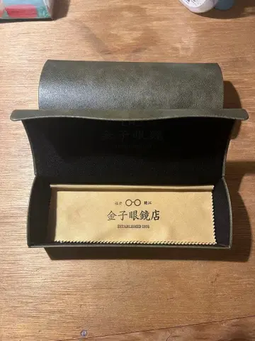 금자안경점 안경 케이스 카키 2개