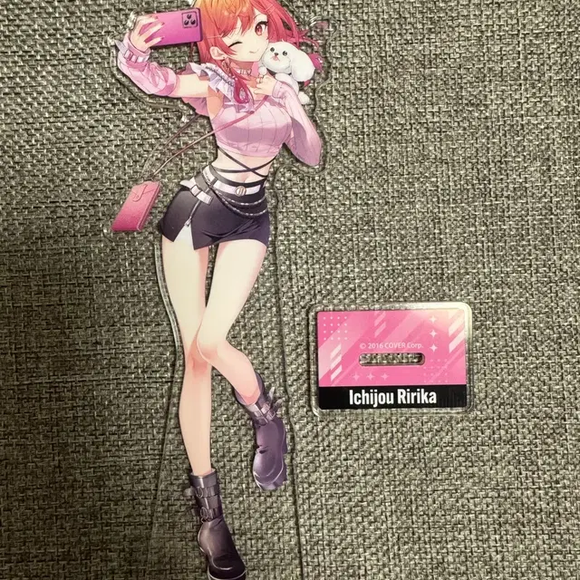 홀로라이브 리글로스 이치죠 리리카 이치조 리리카 기고 아크릴스탠드