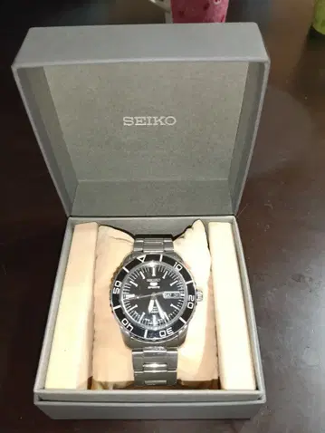 SEIKO 5 파조무스 다이버 워치