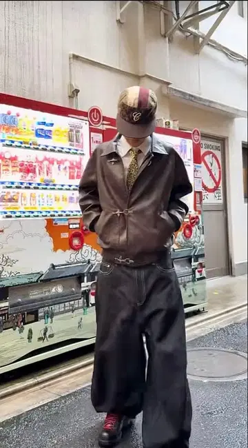 엔도 모리 착용 Belvet 파이어맨 자켓 브라운