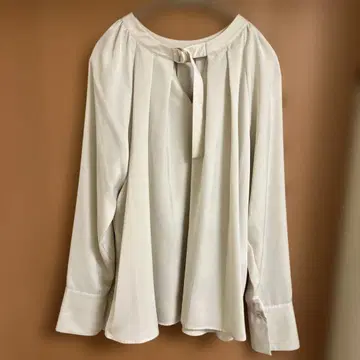 플라스테 PLST 아이보리 긴팔 블라우스