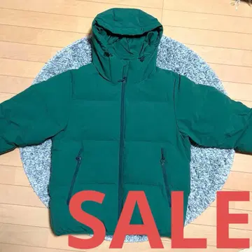 GU 그린 다운 자켓 후드 부착