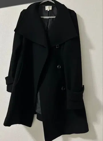 rienda 블랙 오버넥 신데렐라 라인 미니 코트 S