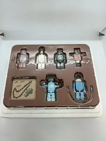 메디콤토이 KUBRICK NIKE Design-Generation 1