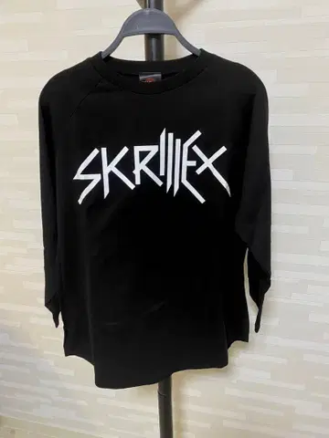 Skrillex 레어 블랙 긴팔 티셔츠 롱T black 새상품급