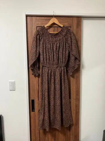 FREAKS STORE 브라운 레오파드 무늬 긴팔 롱 원피스