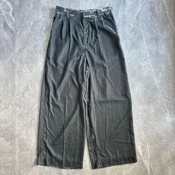 MASU 2024AW 와이드 라메 벨로아 슬랙스