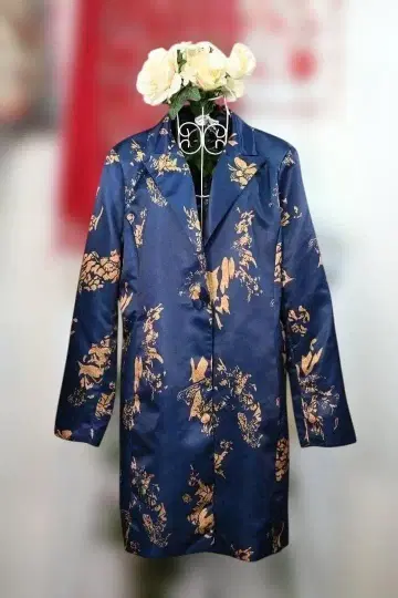 새상품 추가 OFF 고급 골드 일본풍 패턴 자카드풍 롱 코트