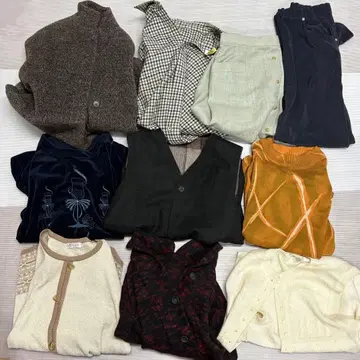 여성용 M 사이즈 묶음 판매 가디건 베스트 셔츠 스커트 팬츠