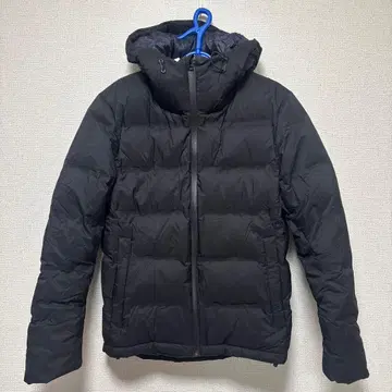 UNIQLO 후드 부착 블랙 심리스 다운 자켓