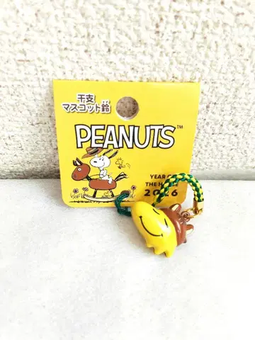 SNOOPY 경자년 소 방울 꼬리 장식 우드스탁