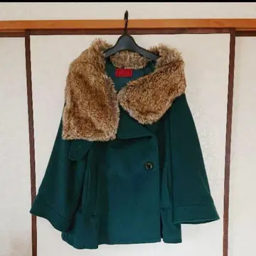 somari 넥 퍼 디자인 코트 그린