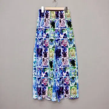 스칼라 153639: 고양이 파르페 나비 패턴 벨로아 플리츠 팬츠