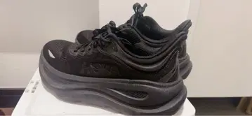 Hoka OneOne Bondi 9 스니커즈 23.5cm