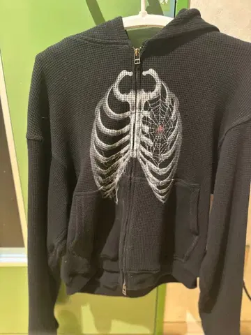 노 리밋 지퍼 후드티