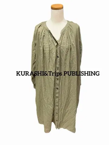 KURASHI&Trips PUBLISHING 뒷면 아래 개더 원피스