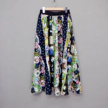 이즈스칼라 553256: 예술, 음악, 꽃 콜라주 패턴 플레어 스커트