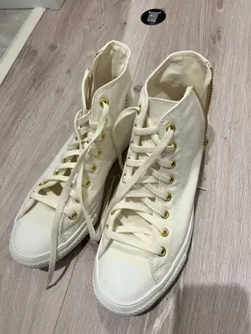 컨버스 화이트 하이컷 스니커즈