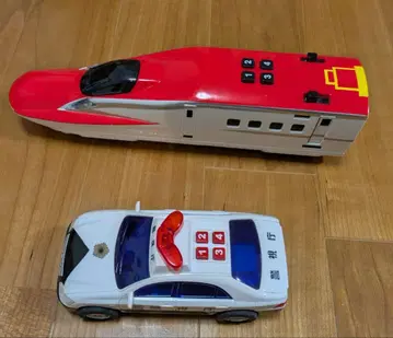 사운드 기차 신칸센 E6계 슈퍼 코마치와 순찰차 세트