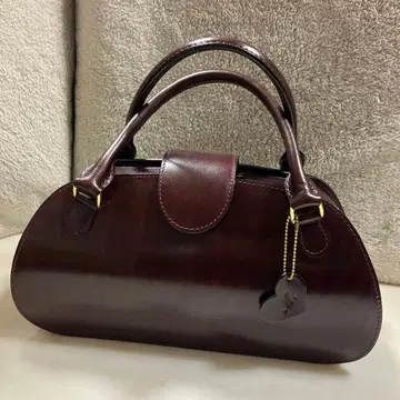 버건디 가죽 핸드백